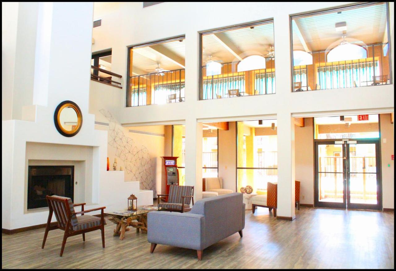 Ramada By Wyndham Tucson Airport Hotel Drexel Heights Exterior foto