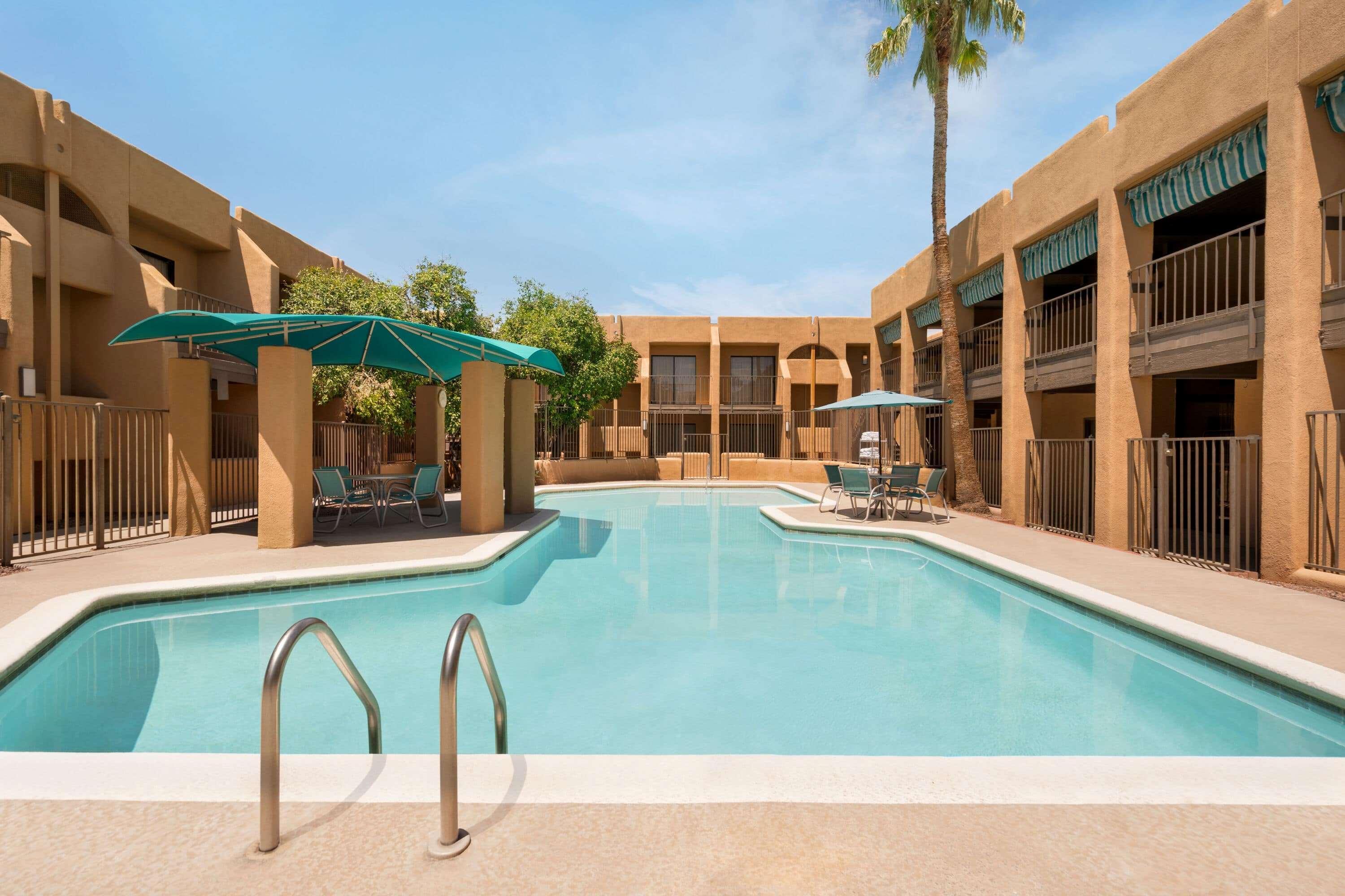 Ramada By Wyndham Tucson Airport Hotel Drexel Heights Exterior foto