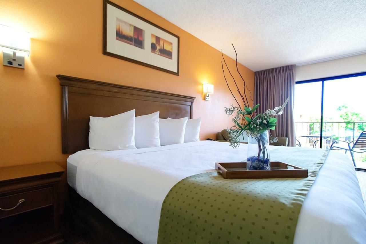 Ramada By Wyndham Tucson Airport Hotel Drexel Heights Exterior foto